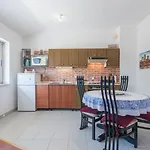 Apartments Kadum 25